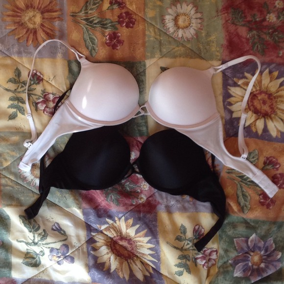 Bundle! Victoria's Secret Bombshell Bras Size 34C