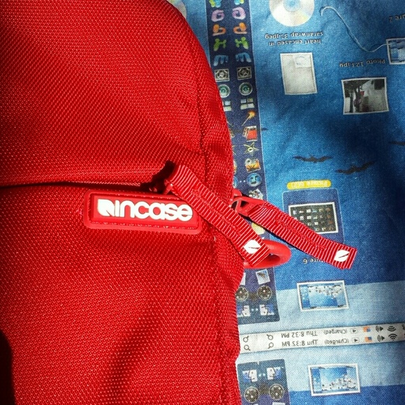 INCASE red breifcase