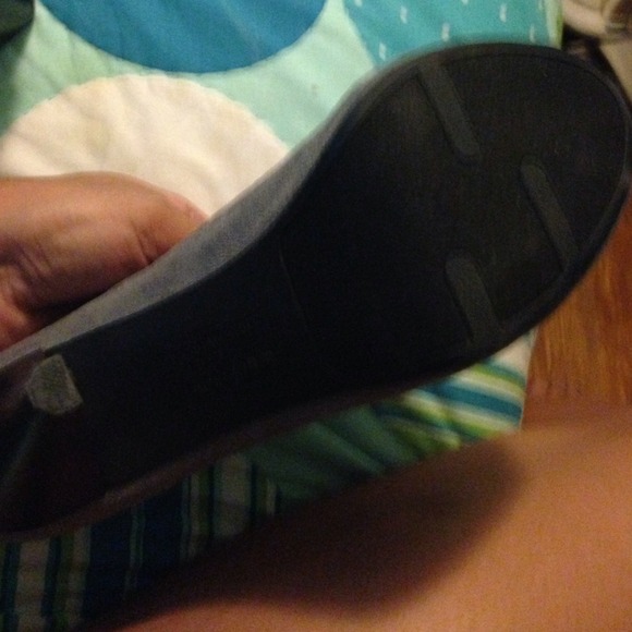 Heels - Picture 3 of 4