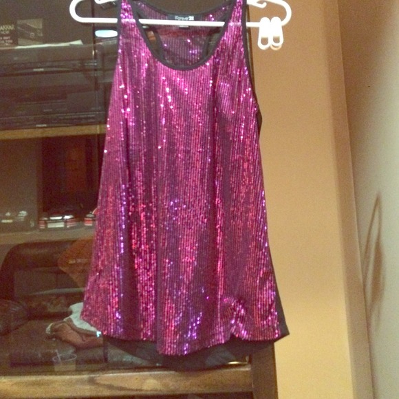 Sequin tank