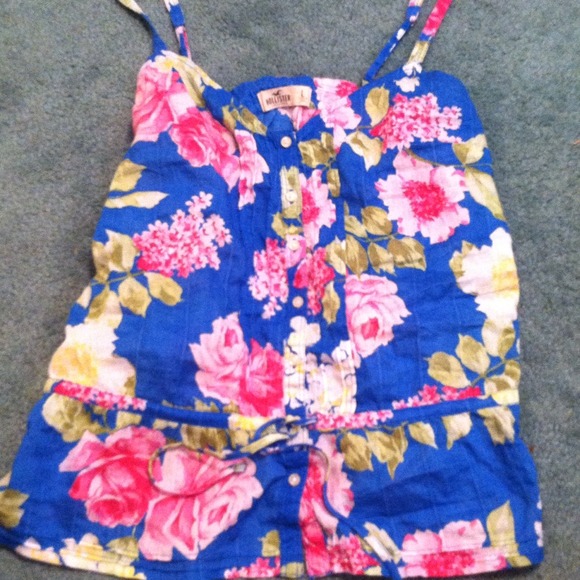 Hollister floral print spaghetti strap top. - Picture 2 of 3