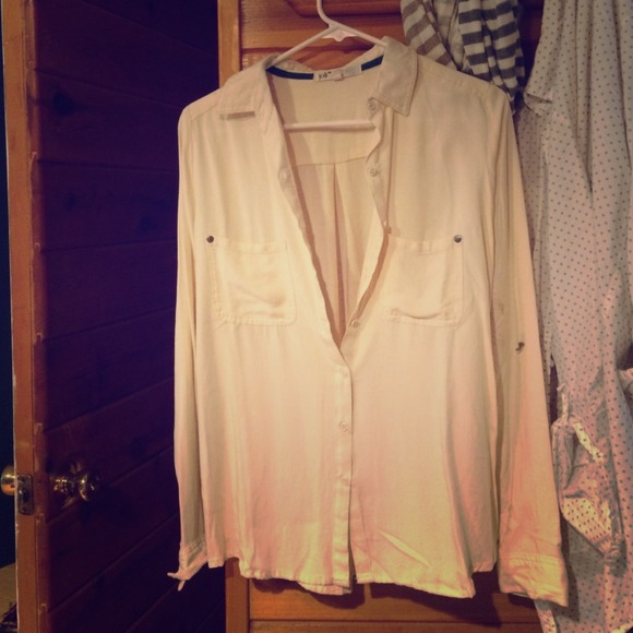 Long sleeve button up blouse