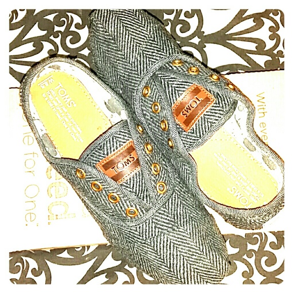 Herringbone TOMS
