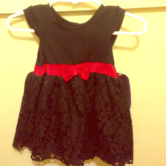 Black lace dress