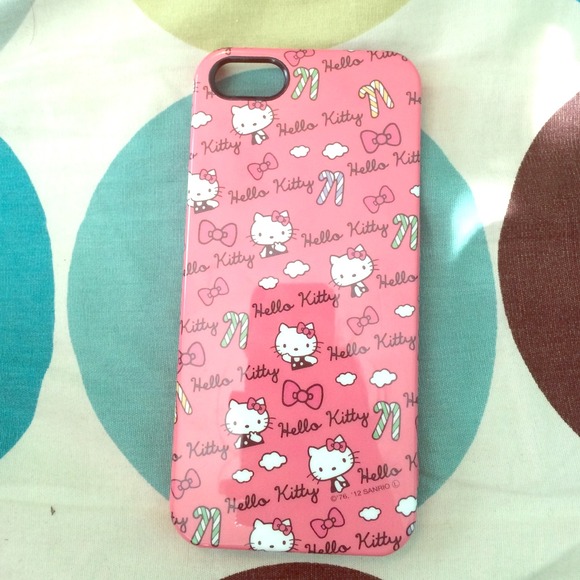 Pink Hello Kitty case for iPhone 5/5s