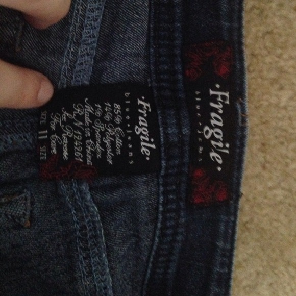 Shorts - Picture 2 of 3