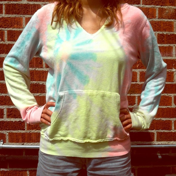 SALE!!! Billabong Hoodie