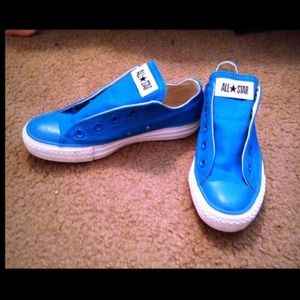Blue and white converse size 6.5 women's