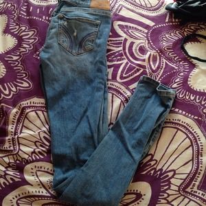 light wash hollister skinny jeans