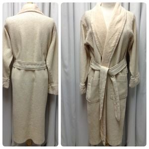 🚫For @sjj110255x 🚫Saks Fifth Avenue Robe