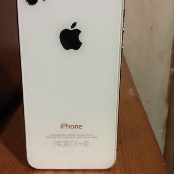 Iphone 4s - Picture 2 of 4