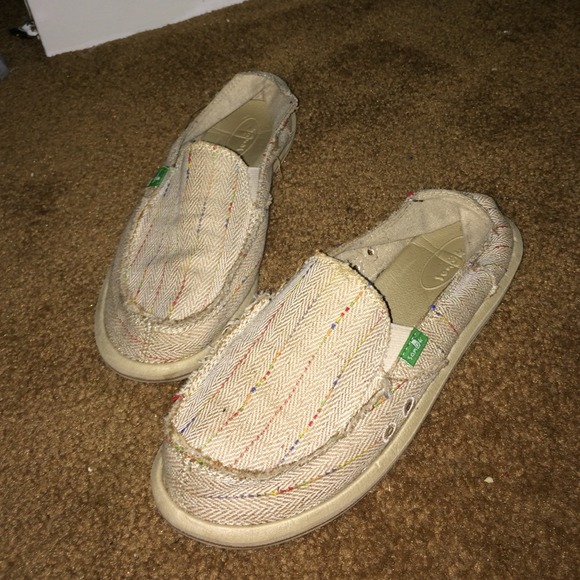 Sanuks