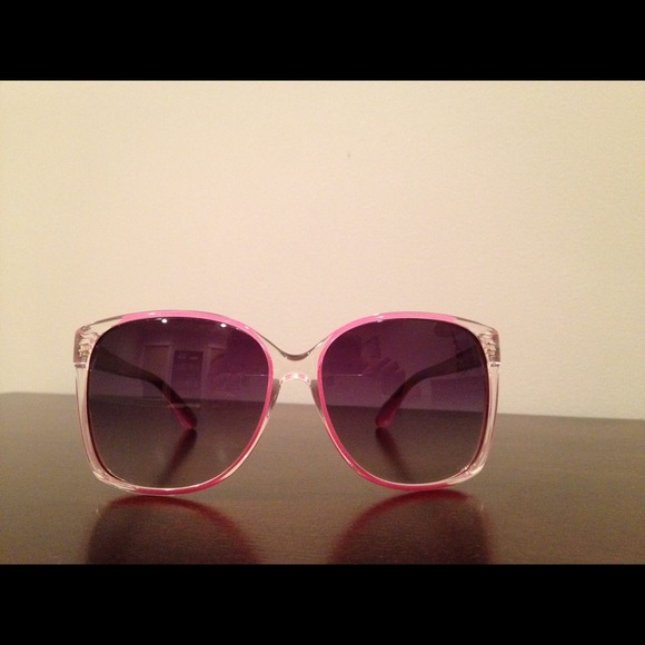 Marc Jacobs pink oversized sunglasses