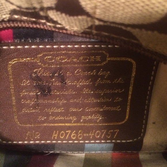 Mini Coach purse with original box & bag!! - Picture 3 of 4