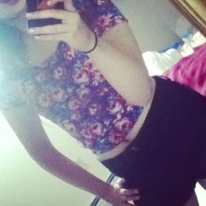 Floral crop top💐👚