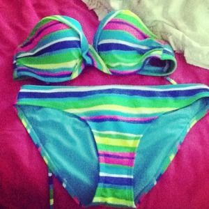 Stripped bathing suit👙