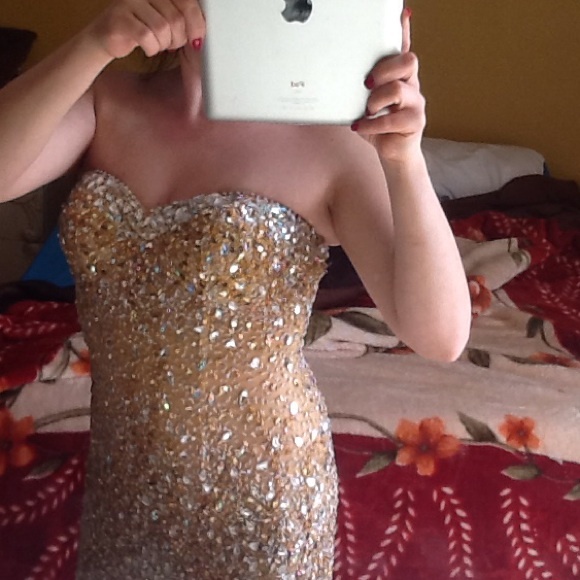 Size 2 - Picture 3 of 4