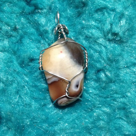 Hand Wrapped Swirl Crystal - Picture 1 of 1