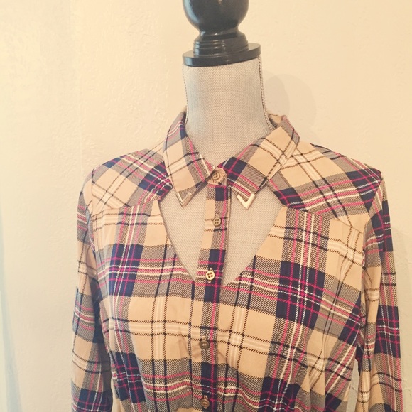 Romeo & Juliet Couture Dresses & Skirts - •HP!• Plaid cutout fall shirt dress