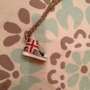 British flag shoe Forever 21 necklace