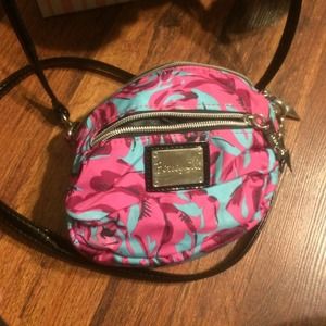 Betseyville cross body bag.