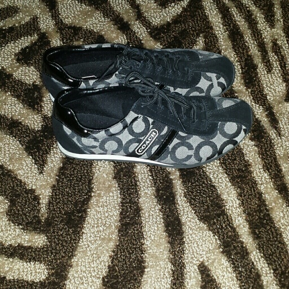 Black/gray casual sneaker