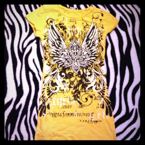 Wet Seal Graphic Tee