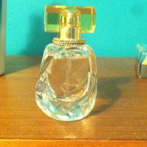 Hilary duff with love perfume