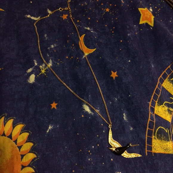 Gold and black bird necklace - Picture 2 of 2