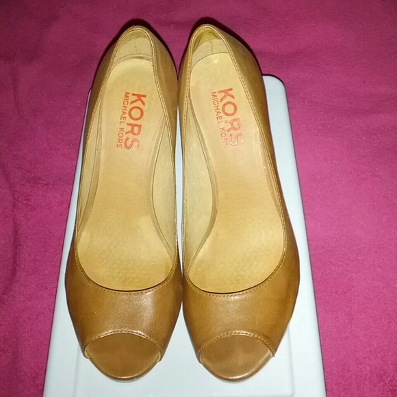 KORS Michael Kors Shoes - Final markdown ~KORS Michael Kors pumps