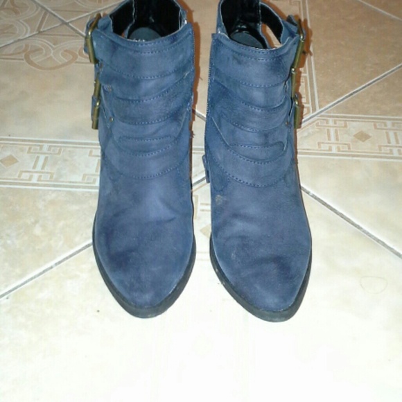 Suede blue boots
