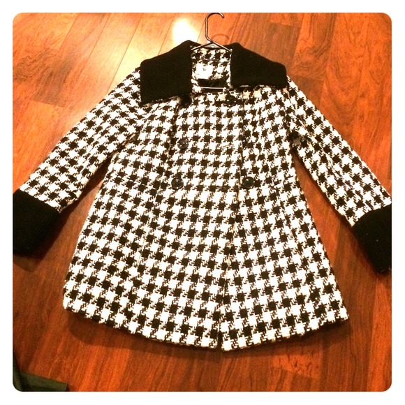 Worthington Houndstooth Coat