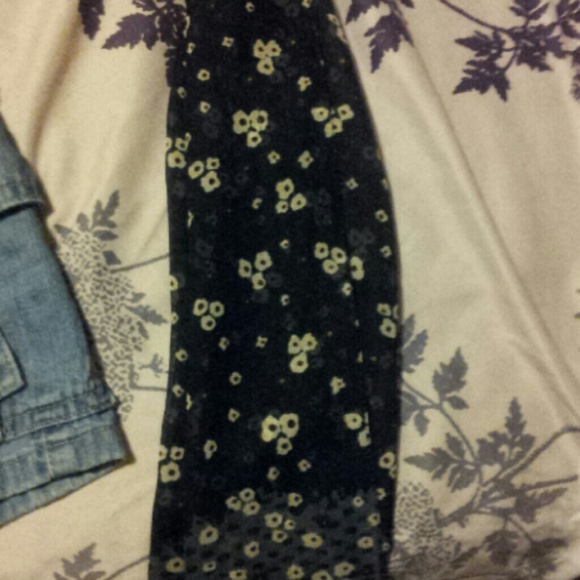 Scarf - Picture 2 of 2