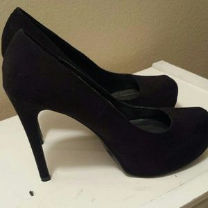 Kardashian Kollection black heels