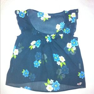 Cute sheer floral Hollister shirt!!!