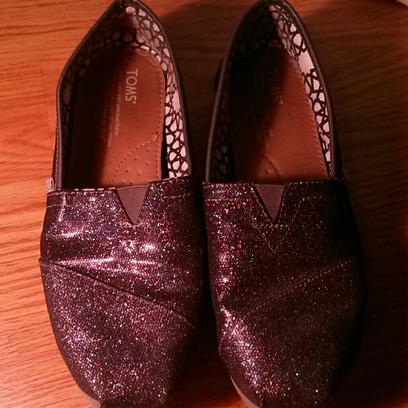 Sparkly Tom's shoe's - Picture 1 of 3
