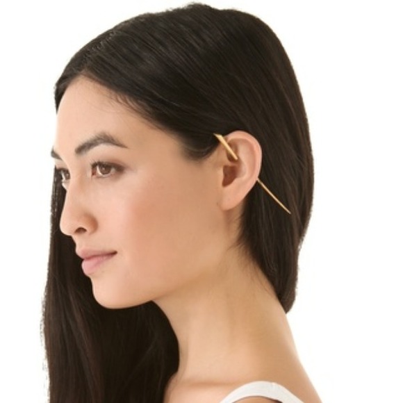 A Peace Treaty Neith Ear Spike Cuff - Picture 2 of 4