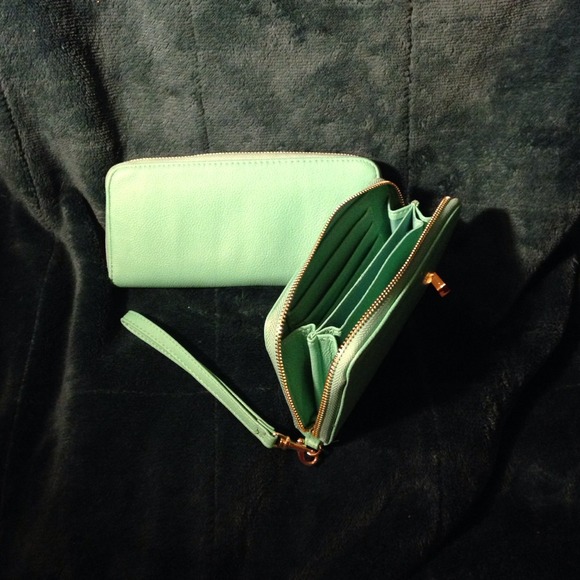 Merona sea green large zip around wallet.
