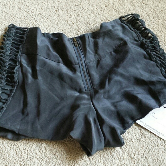 ❎ SOLD ❎ $50 PayPal Acacia Paia Silk Shorts
