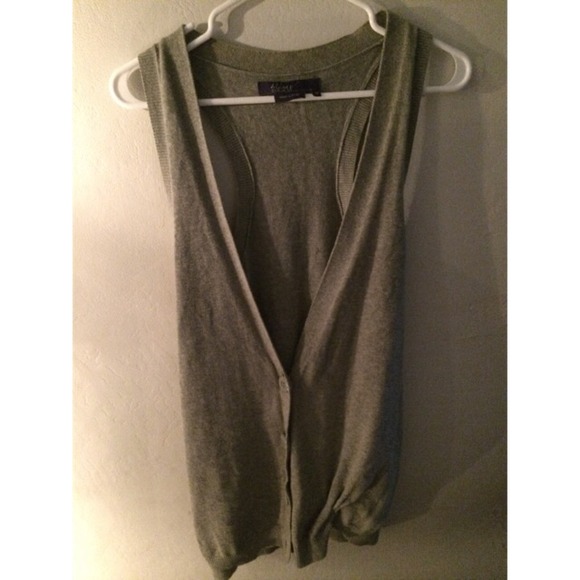 Grey cardigan vest