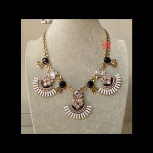 Statement necklace