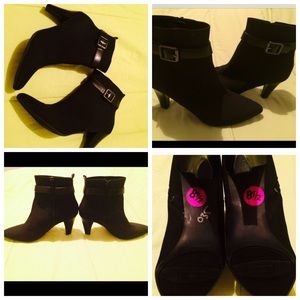 🎉Brand New Nickel Black Boots! 🎉