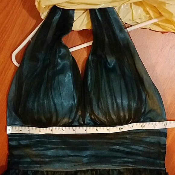 Extras - Picture 2 of 3