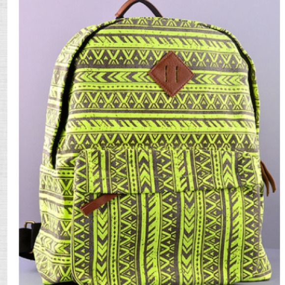 ✖️Sold on Vinted✖️Neon Tribal Print Backpack