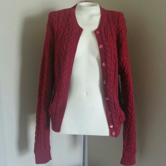 Deep red, chunky knit cardigan!