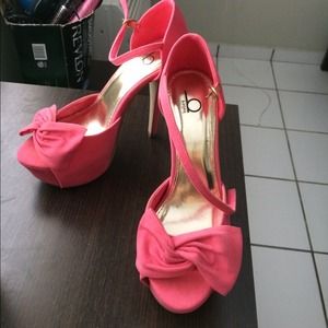 Pink salmon bakers heels