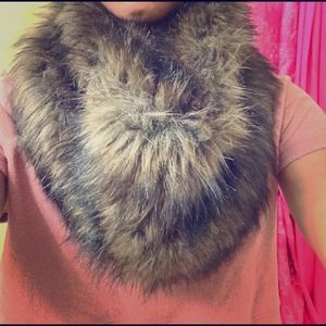 Michael kors circle fur scarf