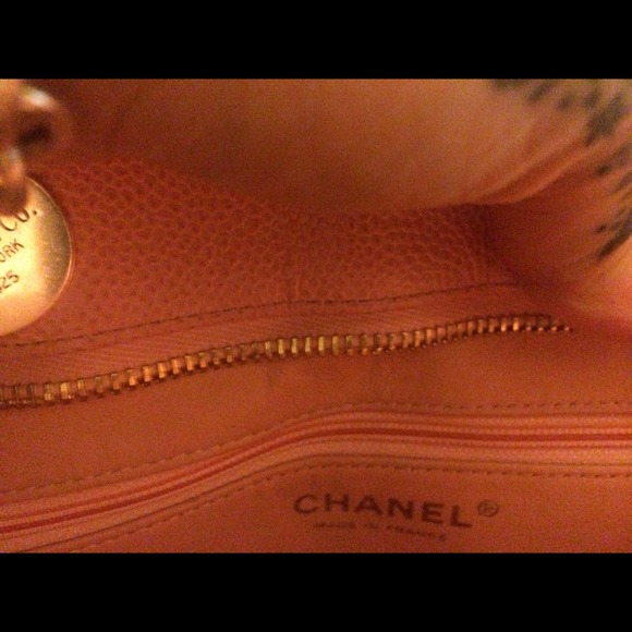 Auth Pink caviar chanel medallion tote. Make offer - Picture 3 of 4