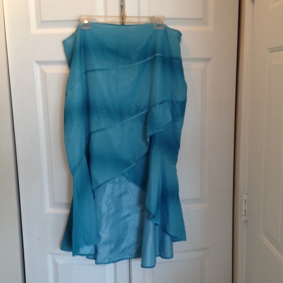 Plus Size High-Low Skirt/Blue/NWOT.  Price drop!