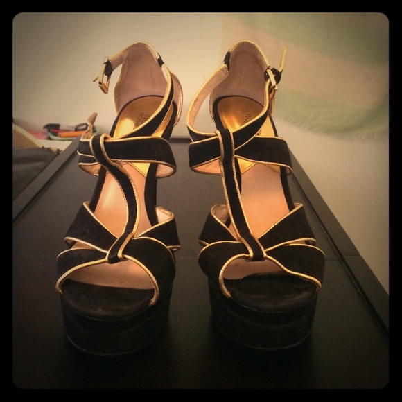 MICHAEL Michael Kors Black and Gold Holiday 2012 - Picture 1 of 3